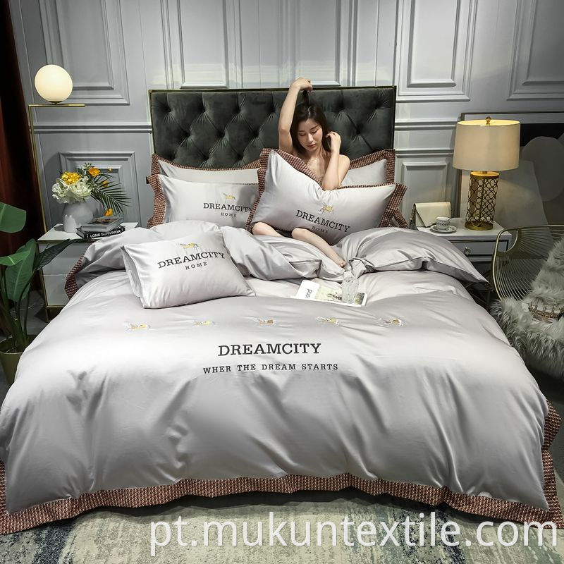  Cotton Embroidery Bedding Set